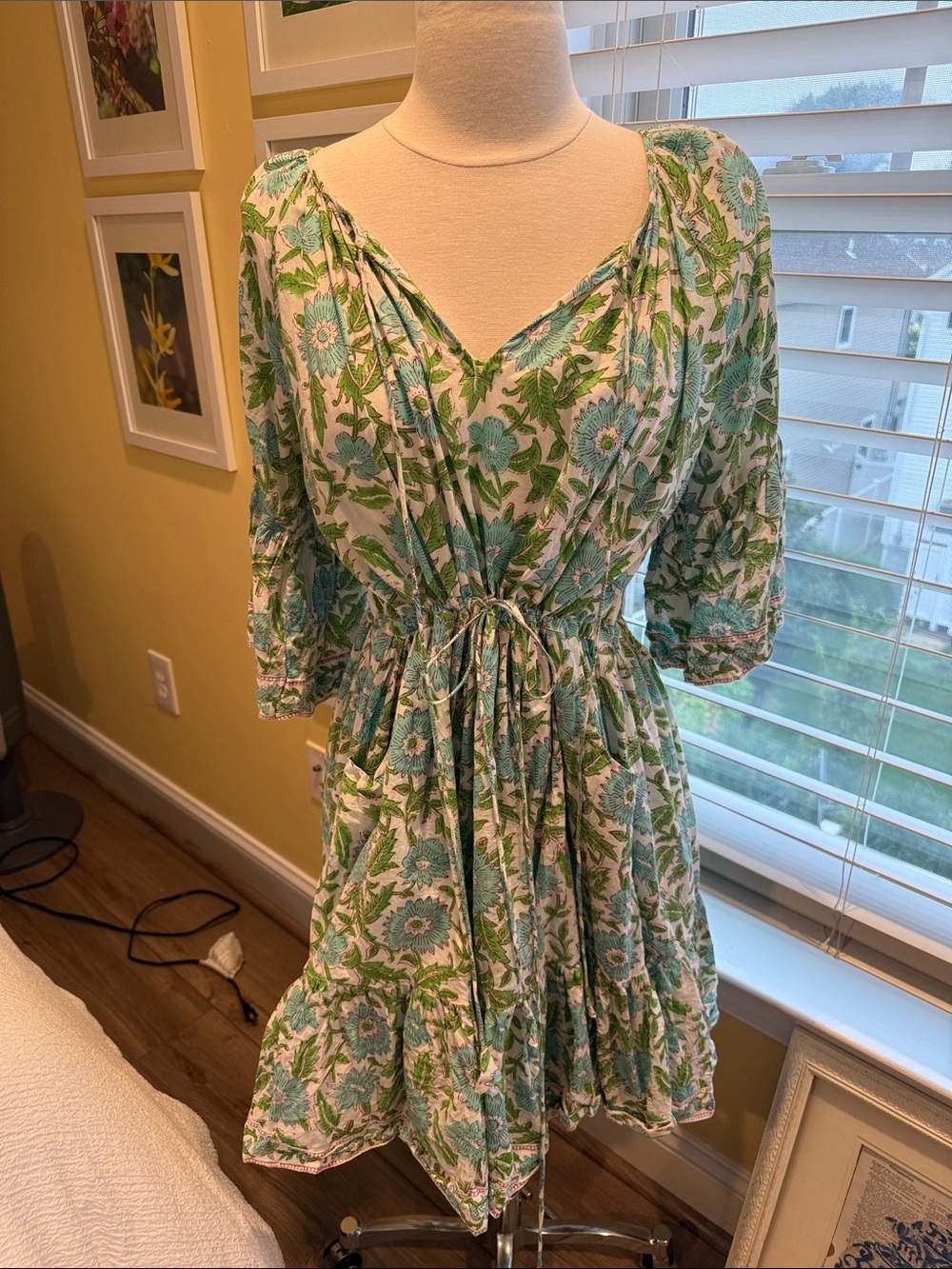 Mary marshmallow Women’s Floral Tie-Waist V-Neck Dress in Green & Teal